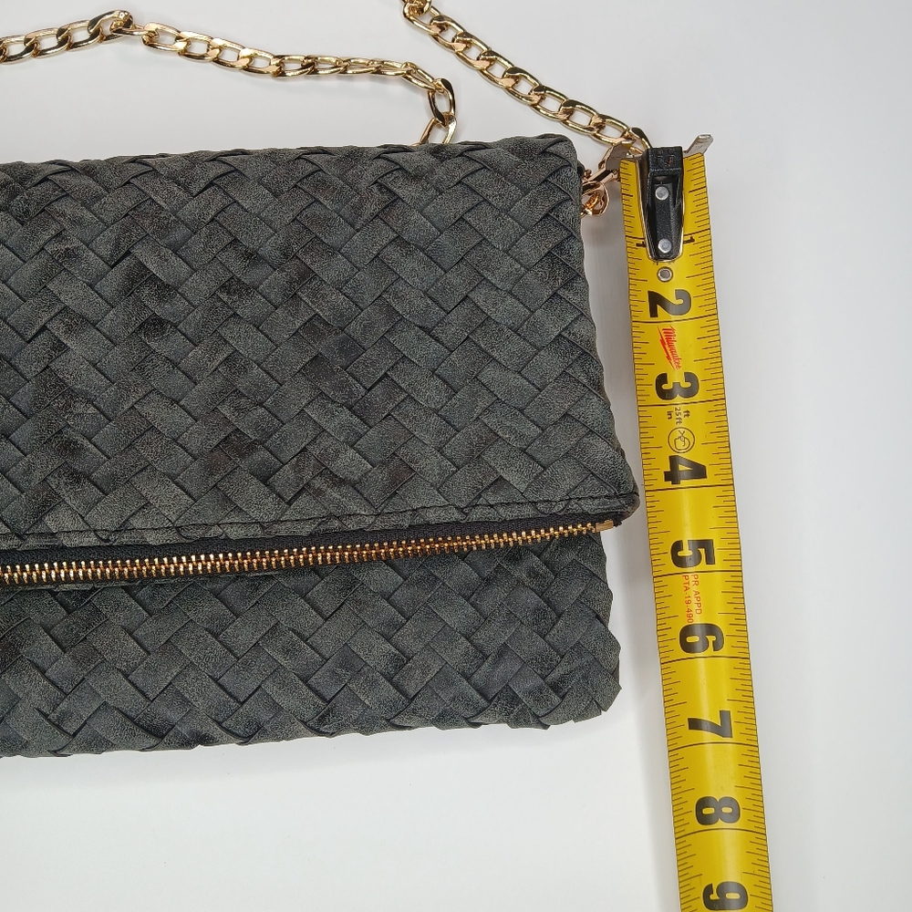 Deux Lux Weaved Crossbody Madison Foldover Black Gold Clutch - Picture 4 of 10